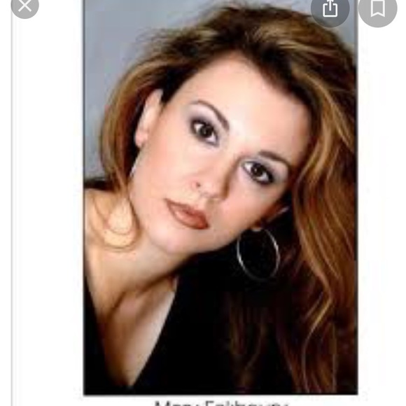 Meet your Posher, Mary - Picture 1 of 2